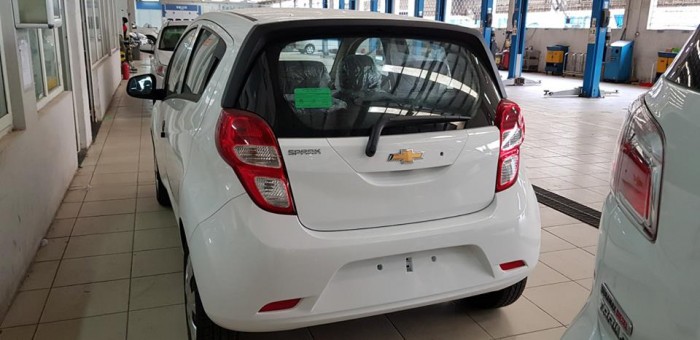Bán xe chevrolet Spark 2018