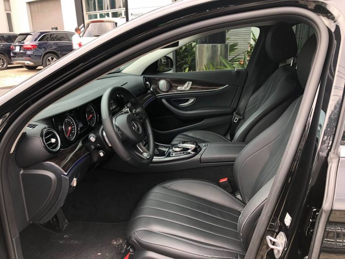 Bán Xe Cũ Mercedes-Benz E250 Chính Hãng