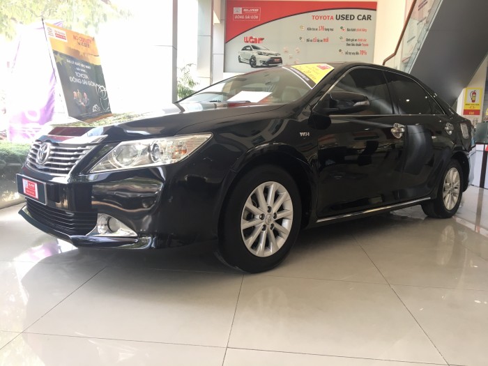 Bán xe Camry 2.0E đời 2014 màu Đen - Hỗ trợ góp 5 năm