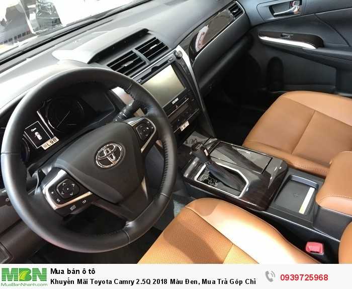 Khuyến Mãi Toyota Camry 2.5Q 2018 Màu Đen, Mua Trả Góp Chỉ Cần 250Tr. Vay 8 năm.