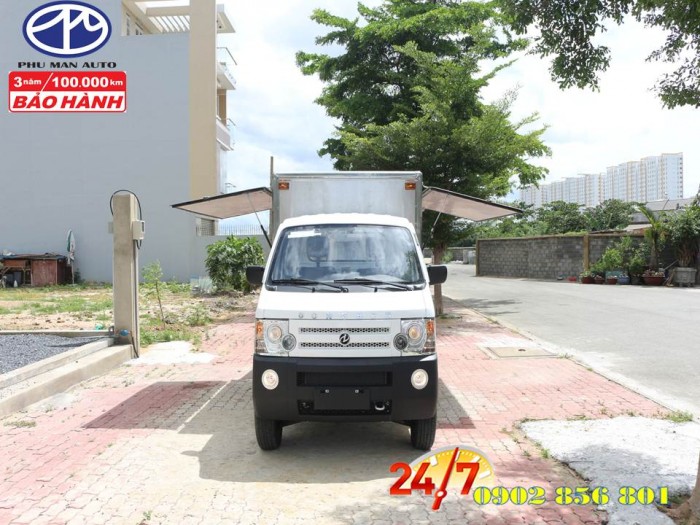 Xe tải 870 kg/ tiêu chuẩn khí thải Euro 4 tiết kiệm nhiên liệu.