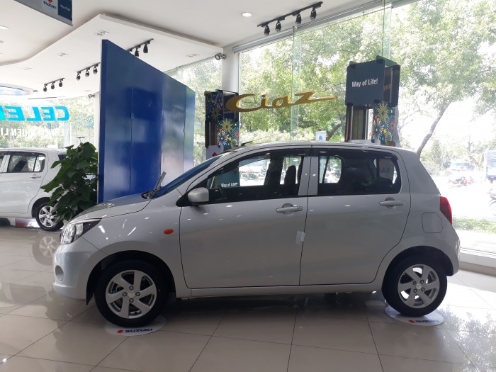 Suzuki Celerio 2019 số tự động, màu bạc, nhập khẩu nguyên chiếc