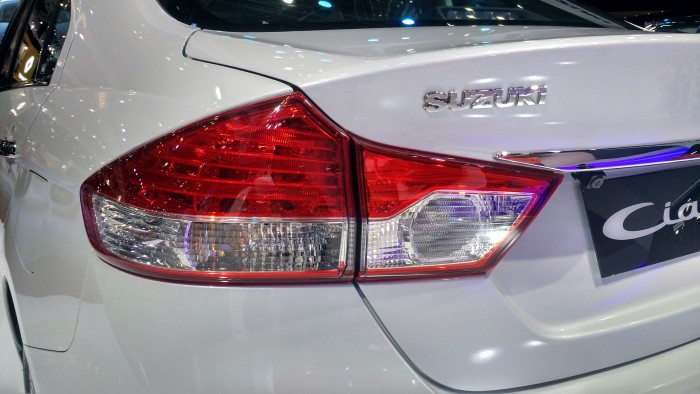 Suzuki Ciaz 2018 Sedan hạng B, Xe nhập khẩu giá chỉ 499 triệu