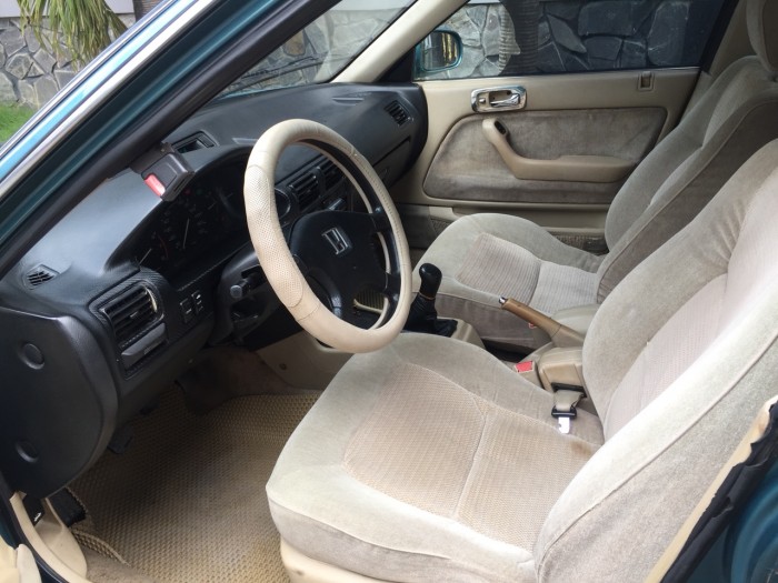 Bán em Honda Accord màu xanh sx 1993 xe còn rất đẹp
