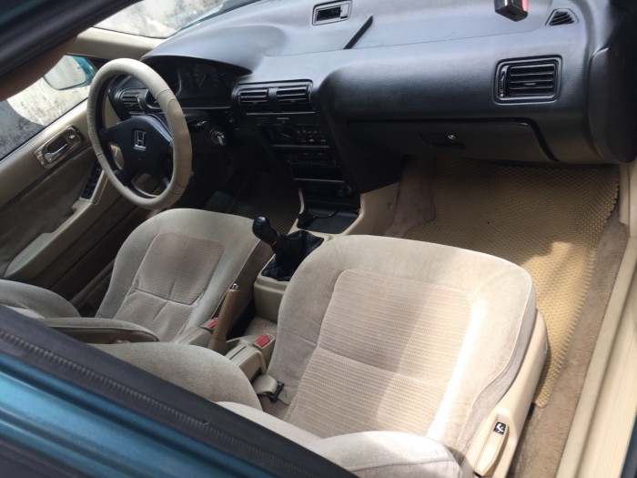 Bán em Honda Accord màu xanh sx 1993 xe còn rất đẹp