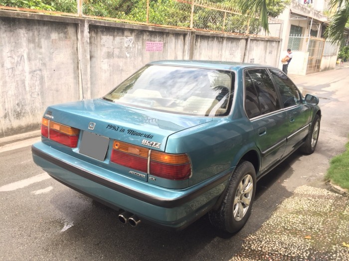 Bán em Honda Accord màu xanh sx 1993 xe còn rất đẹp