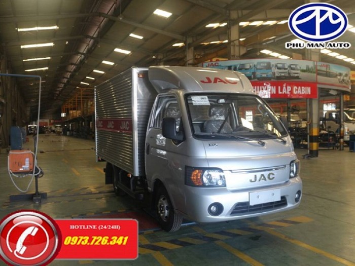 Xe tải JAC 1t25 động cơ dầu tại Bình Dương.