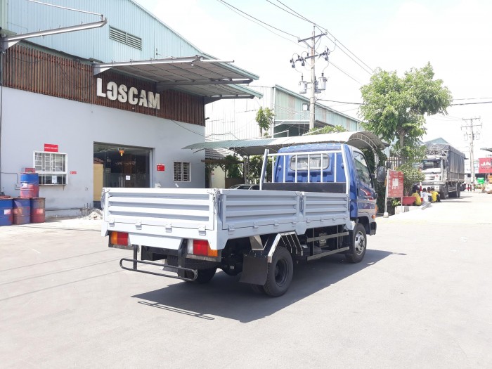 Xe tải Hyundai N250 2 tấn 4, giá sốc nóc giảm 20 triệu
