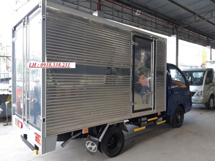 Xe tải Hyundai  H150 1 tấn 5, giá sốc nóc giảm 20 triệu