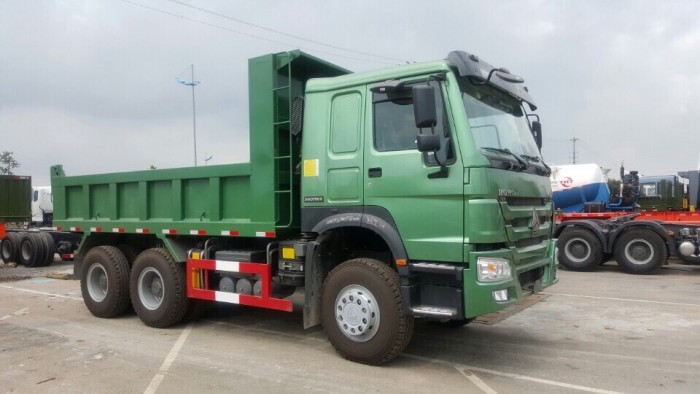 Xe Ben Howo 4 chân Thùng vuông, thùng đúc 2017