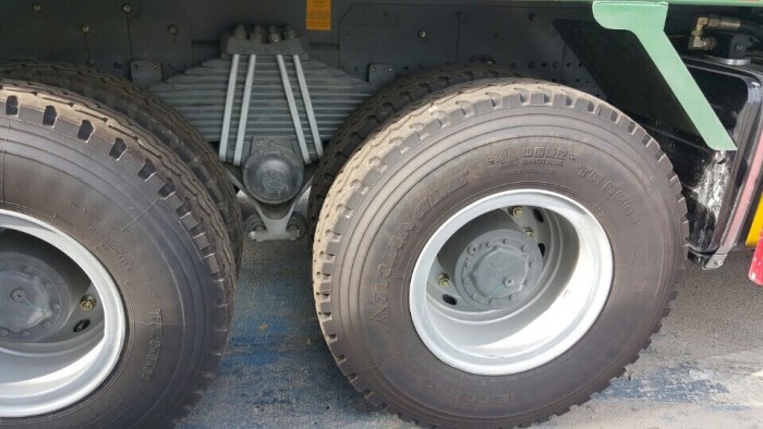 Xe Ben Howo 4 chân Thùng vuông, thùng đúc 2017