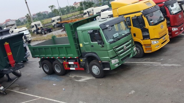 Xe Ben Howo 4 chân Thùng vuông, thùng đúc 2017