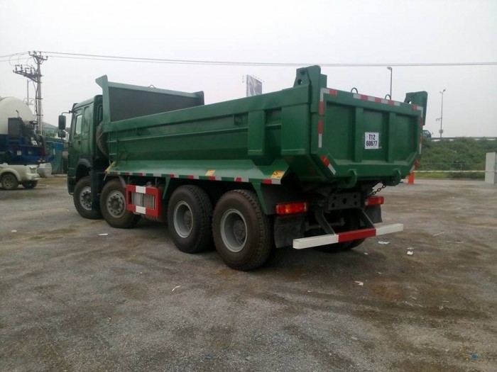 Xe Ben Howo 4 chân Thùng vuông, thùng đúc 2017