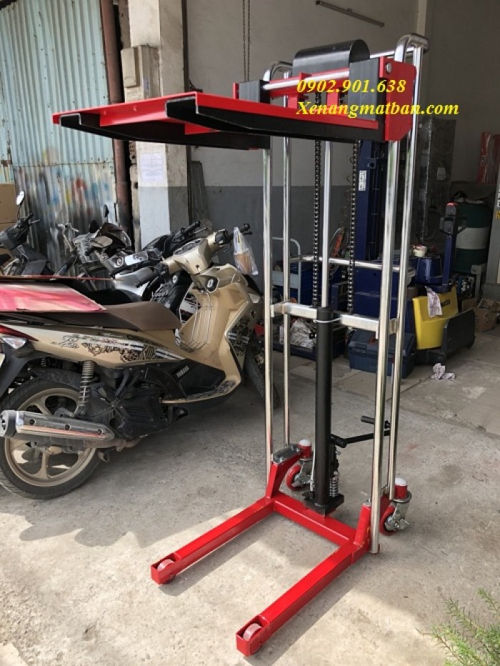 Xe nâng tay cao mini có tải trọng 400kg