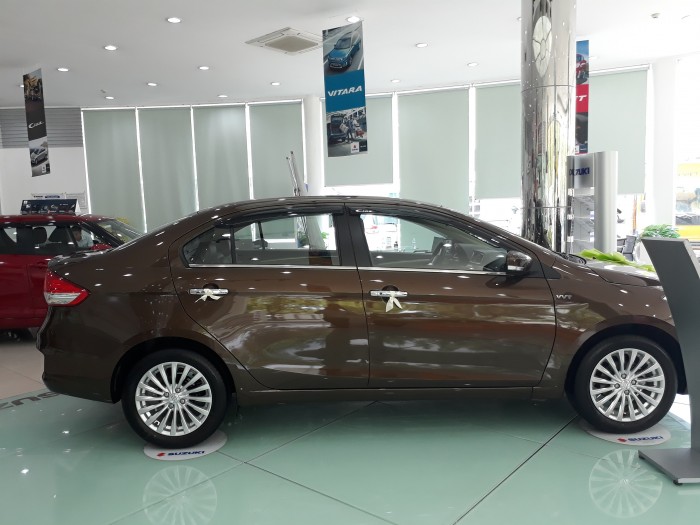 Giá sốc ! Bán Suzuki Ciaz 2019 5 chỗ, nhập khẩu Thái Lan, có xe giao ngay