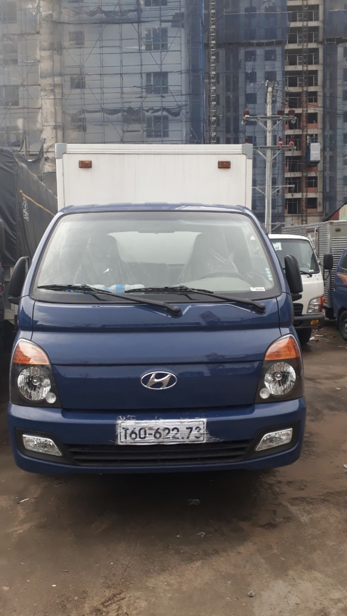 Khuyến mãi lớn mua xe tải Hyundai H150 thùng kín inox