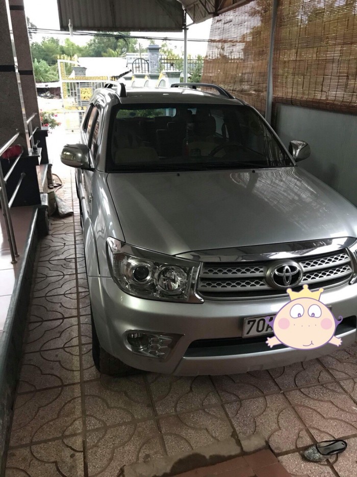 Fortuner 2011-máy xăng 2 cầu- xe gia đình-chạy 41.000 km