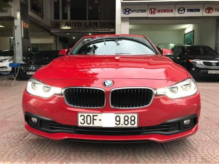 Bán BMW 3 Series 320i sản xuất 2016 đăng ký 05.2018 màu đỏ Biển Hà Nội.