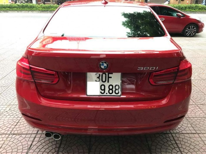 Bán BMW 3 Series 320i sản xuất 2016 đăng ký 05.2018 màu đỏ Biển Hà Nội.