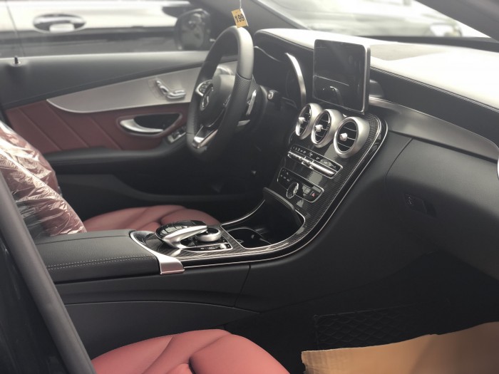 Mercedes-Benz C300 Siêu Lướt Siêu Mới. tiết kiệm hơn 200 triệu đồng Giá xe Mercedes C300 1ty890