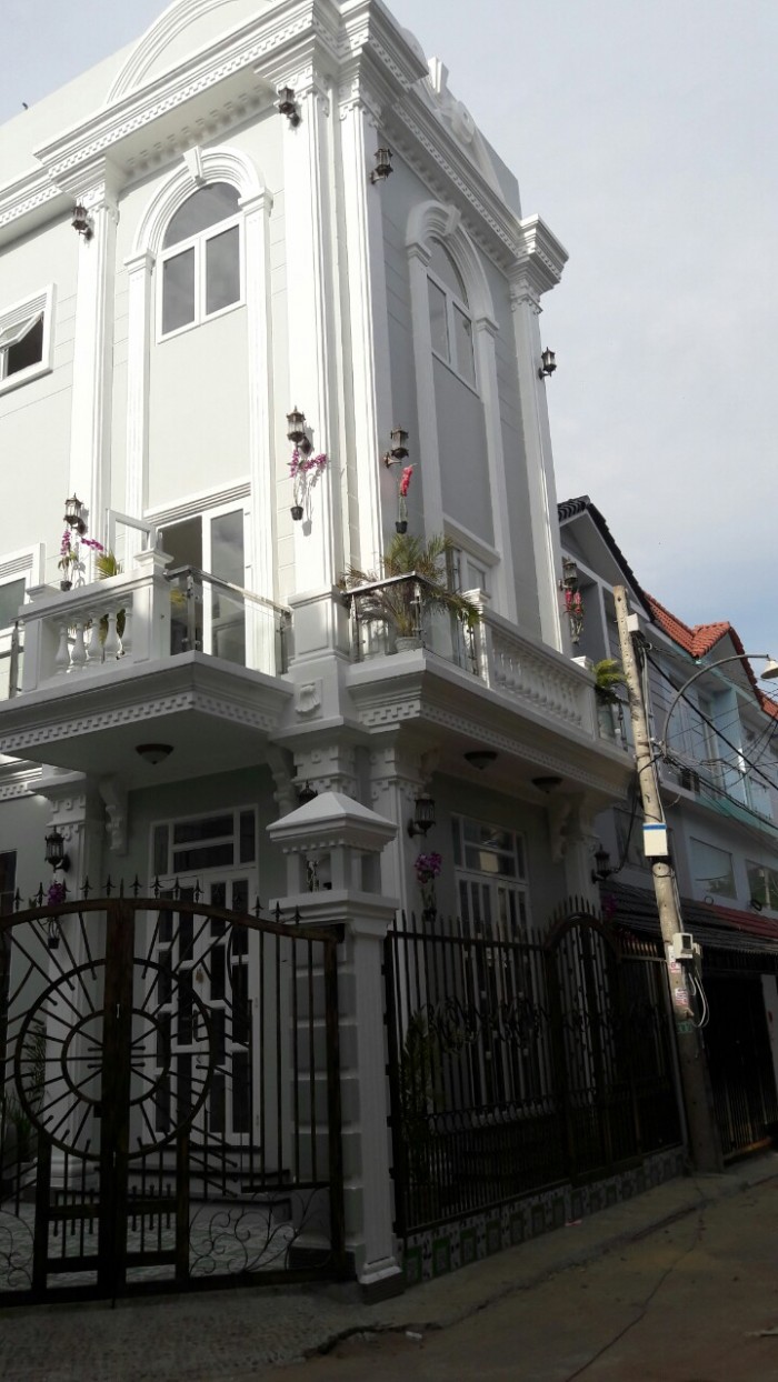 Bán nhà mặt tiền Lê Lai ,Bến Thành ,Quận 1