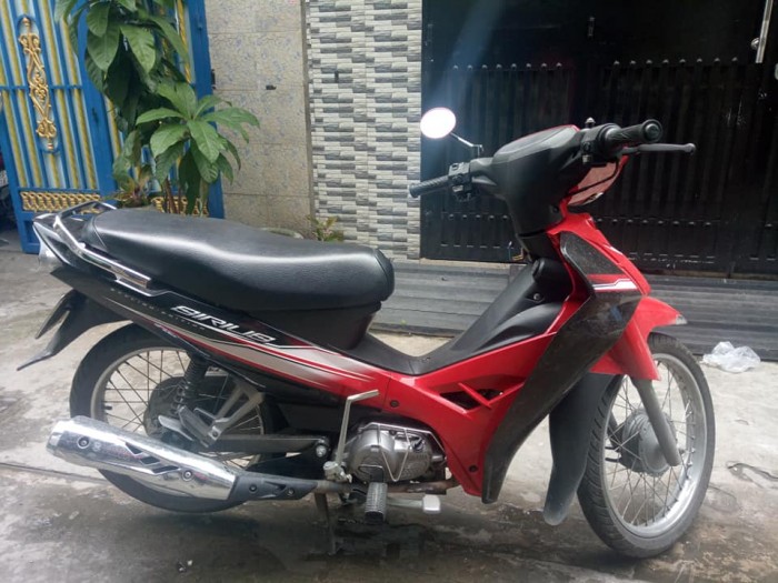 Yamaha Sirius 2k15 xe đẹp máy êm nguyên zin mới 95%