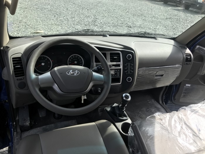 Hyundai 1 tấn 5 thùng kín, KM SỐC 25 triệu, Hổ trợ 80%