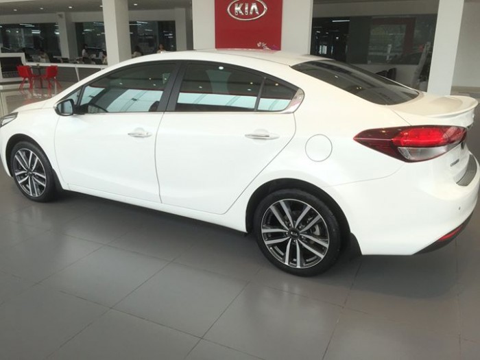 Chỉ từ 7tr/1 tháng có ngay Kia Cerato 2018 với nhiều ưu đãi tháng 9 . LH: 0986.530.504