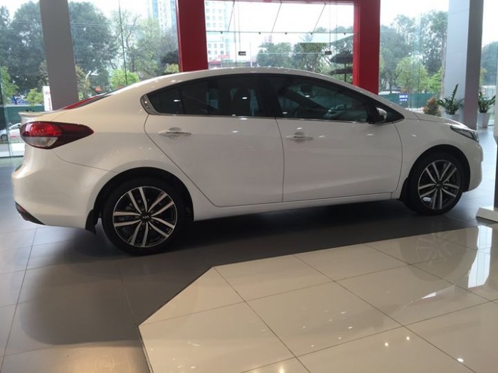 Chỉ từ 7tr/1 tháng có ngay Kia Cerato 2018 với nhiều ưu đãi tháng 9 . LH: 0986.530.504