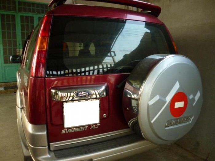 Cần bán xe Ford Everest 2006 dầu số sàn, màu đỏ cực hot