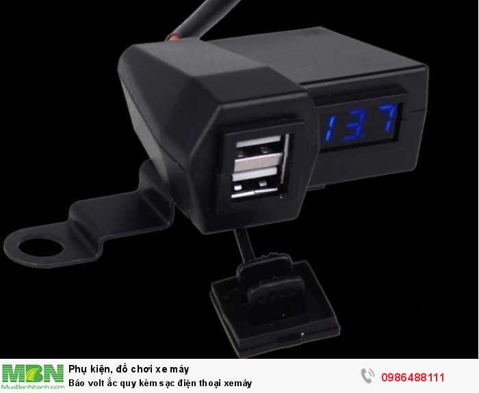 Báo volt ắc quy kèm sạc điện thoại xemáy