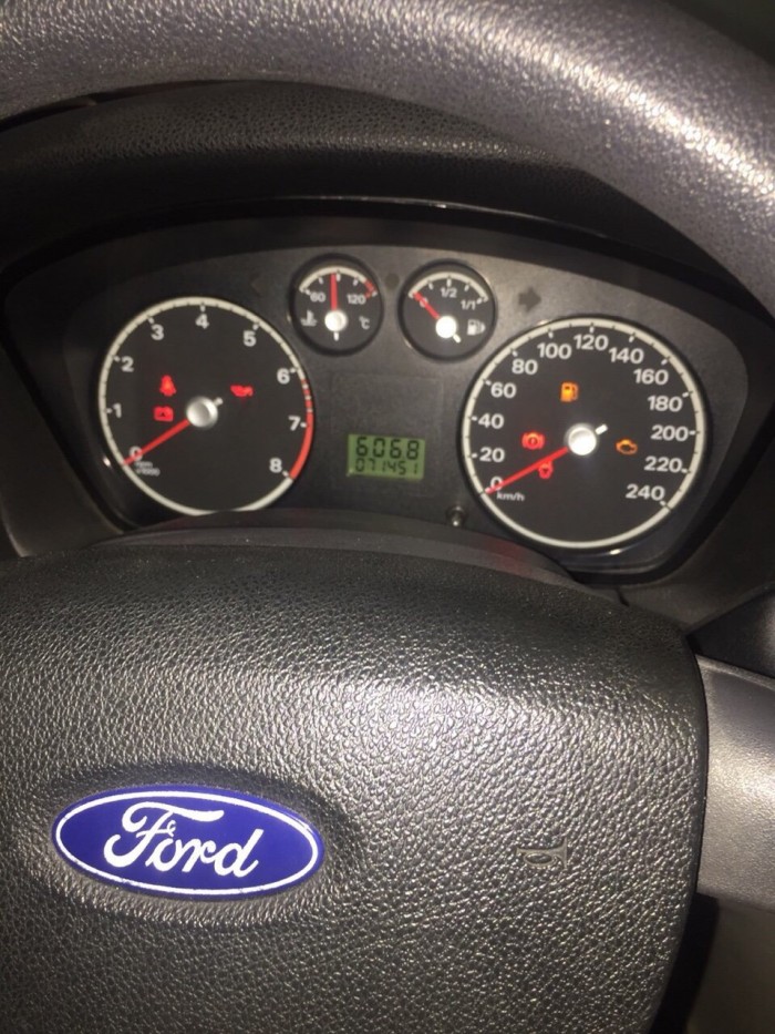 Bán Ford Focus 1.8 MT_Sedan sx 2008