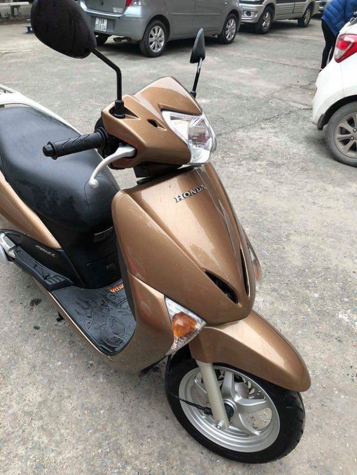 Bán xe honda Lead fi màu đồng 2012 chính chủ nữ sử dụng