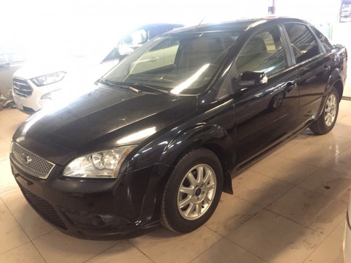 Ford Focus 2008, số sàn, màu đen, xe cá nhân