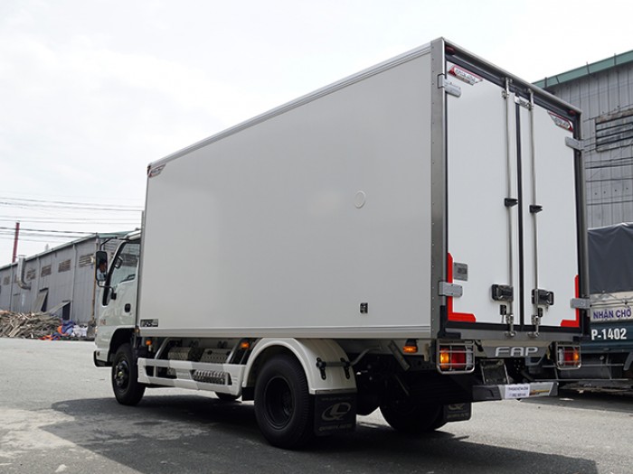 Xe tải isuzu 1t9 thùng đông lạnh - Trả trước 100 triệu giao xe luôn