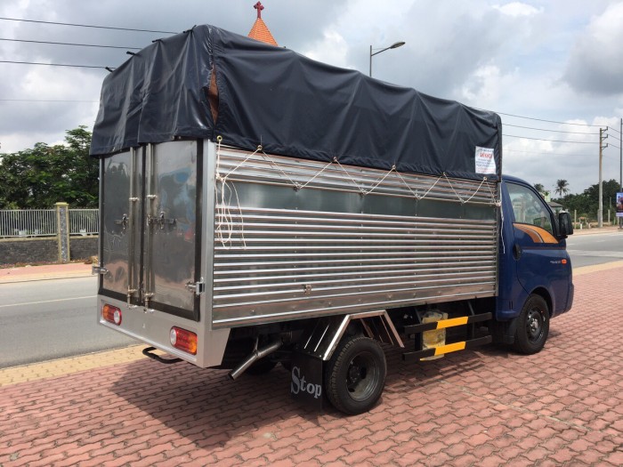 Hyundai porter H150 tải tọng 1,5 tấn thùng mui bạt