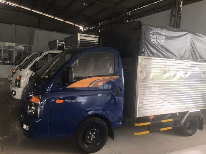 Hyundai Porter H150 thùng mui bạt tải trọng 1,5 tấn