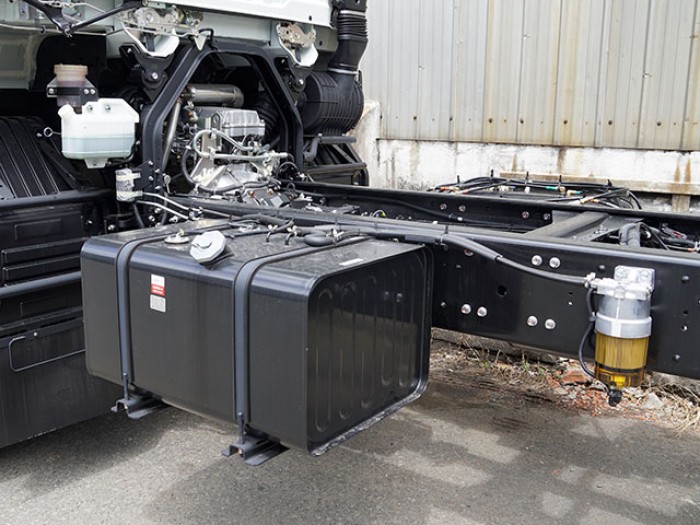 Xe tải isuzu 15 tấn thùng lửng - Trả trước 200 triệu giao luôn xe