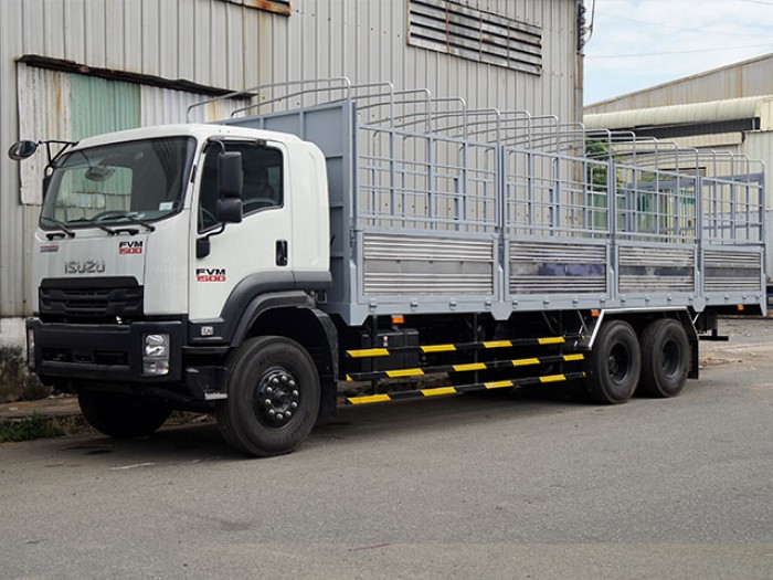 Xe tải isuzu 15 tấn thùng mui bạt - Trả trước 200 triệu,giao xe ngay