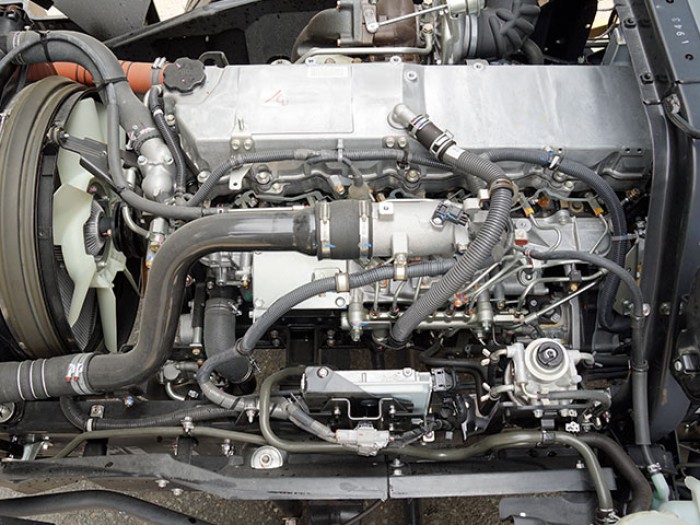 Xe tải isuzu 8t2 thùng mui bạt - Trả trước 200 triệu giao luôn xe