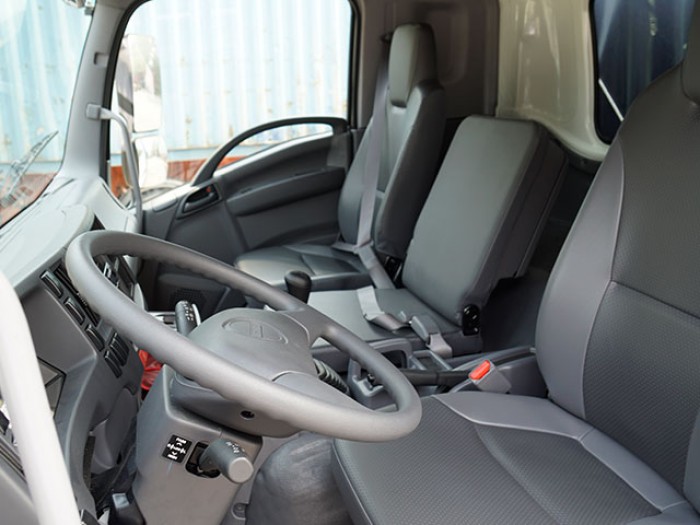 Xe tải isuzu 8t2 thùng mui bạt - Trả trước 200 triệu giao luôn xe