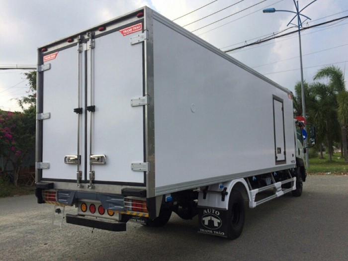 Xe tải isuzu 6t2 thùng đông lạnh - Trả trước 200 triệu giao luôn xe