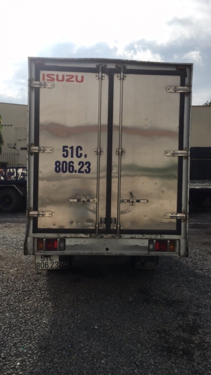Bán xe tải Isuzu 2015 tải 1t9 thùng kín