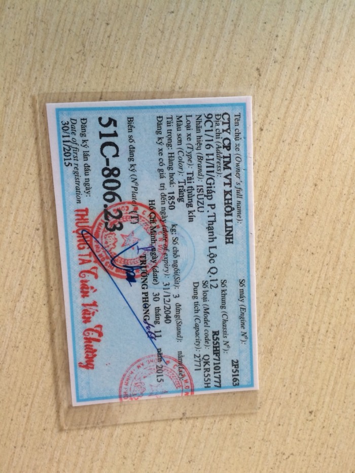 Bán xe tải Isuzu 2015 tải 1t9 thùng kín