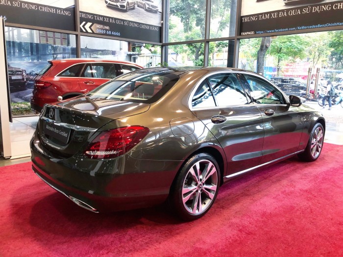 Bán Mercedes C250 2018 đã qua sử dụng chính hãng