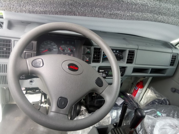 Bán xe TOWNER 990, động cơ SUZUKI, có sẵn máy lạnh, đủ các loại thùng, giá cả hợp lý ở Bình Dương.