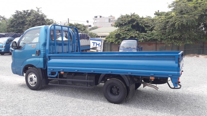 Cần bán Xe Tải Kia K250 Thùng Lửng tải trong 2 tấn 4 đời 2018