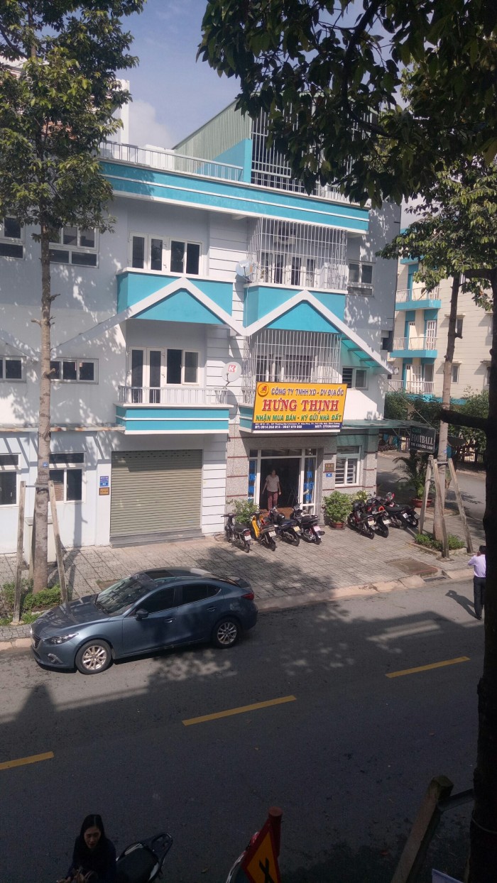 10 Căn Nhà Trong Khu Phố Thương Mại Uni-Town