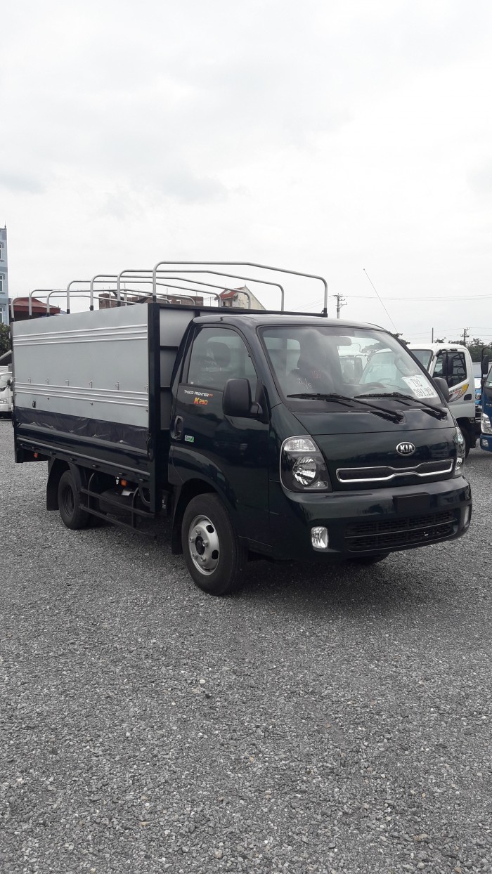 Cần bán Xe Tải Kia K250 Thùng Mui Bạt tải trọng 2 tấn 4 đời 2018