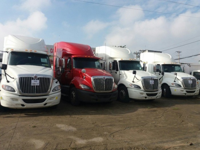 Đầu Kéo Mỹ 1 Giường 2014 Phiên bản Engle